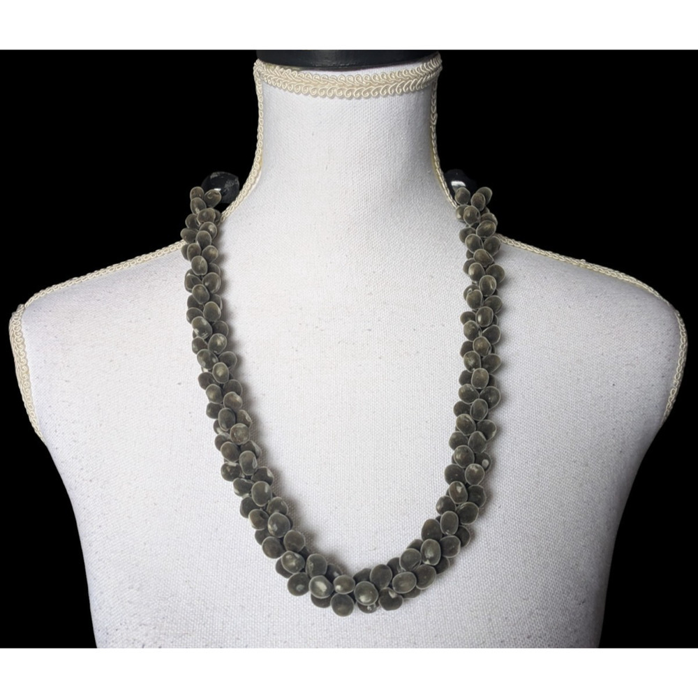 Handmade Hawaiian Velvet Seed Necklace Lei Mgambo Hua Weleweka Maui Mink Nut